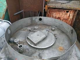 1000L chemical storage tank - picture0' - Click to enlarge