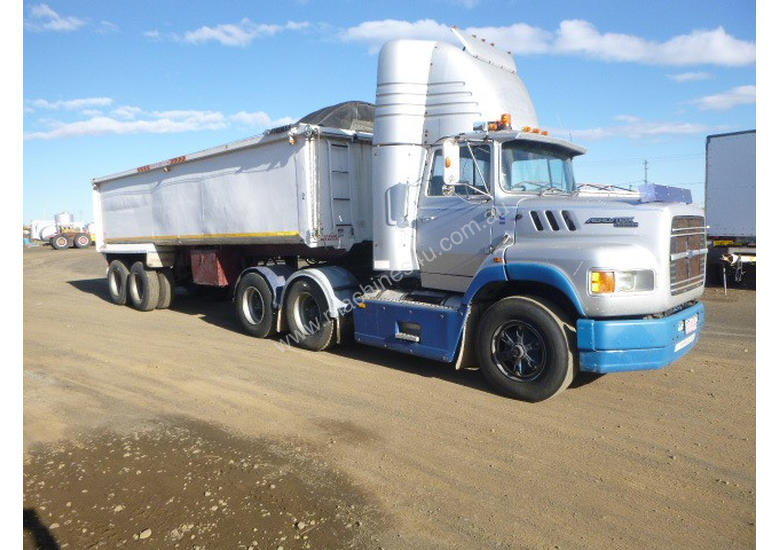 caption Ford Aeromax Primemover Truck