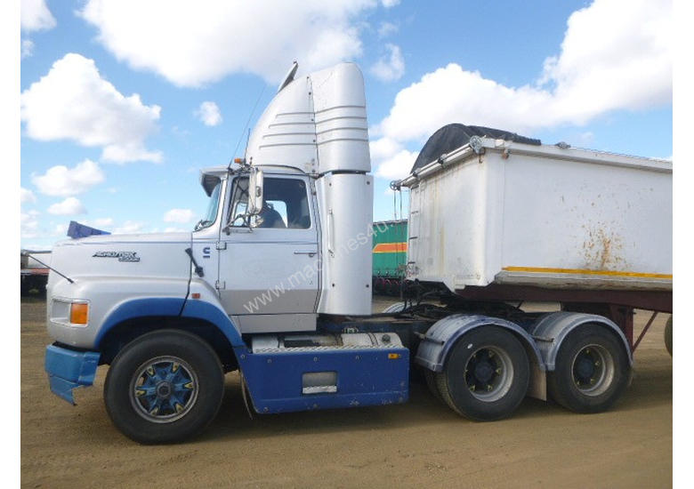 caption Ford Aeromax Primemover Truck