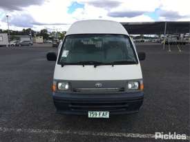 1995 Toyota Hiace - picture1' - Click to enlarge