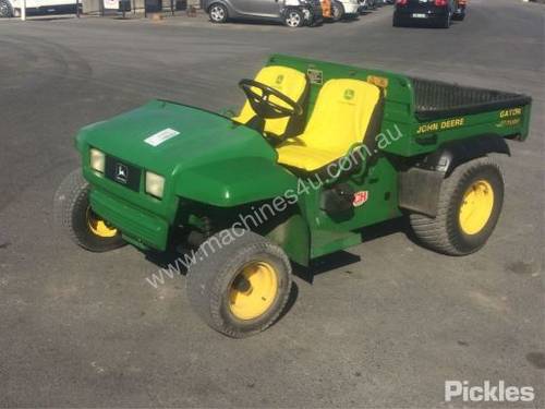 2003 John Deere Gator Turf 3800