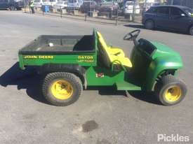 2003 John Deere Gator Turf 3800 - picture2' - Click to enlarge