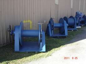 Hydraulic Trawl  winches - picture0' - Click to enlarge