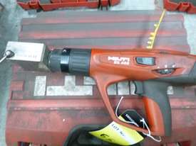 Hilti DX462 Powder Actuated Tool with Hilt X-HM Punch Head - picture0' - Click to enlarge