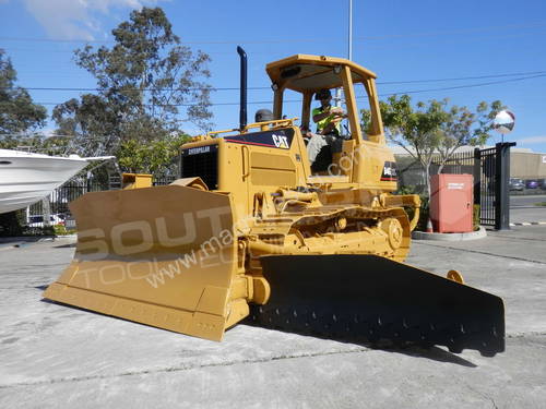 CATERPILLAR D4G XL Bulldozer w Slope board fitted DOZCATG