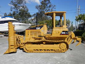 CATERPILLAR D4G XL Bulldozer w Slope board fitted DOZCATG - picture0' - Click to enlarge