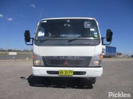 2006 Mitsubishi Canter FE84 - picture1' - Click to enlarge