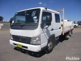 2006 Mitsubishi Canter FE84 - picture2' - Click to enlarge
