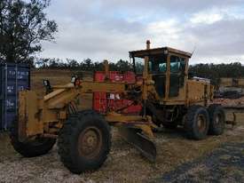 Caterpillar Grader 140G - picture0' - Click to enlarge