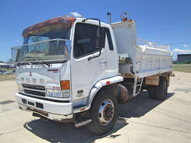 Mitsubishi FM 10.0 Fighter Water truck Truck - picture0' - Click to enlarge