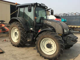 Valtra  N111 FWA/4WD Tractor - picture0' - Click to enlarge