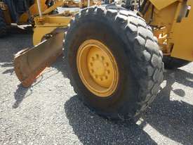 CAT 140M Motor Grader c/w 4200mm Blade - picture2' - Click to enlarge