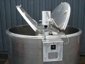 Jacketed Stainless Steel Milk Tank Vat - 2200L - Milkwell - picture2' - Click to enlarge