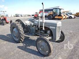 FERGUSON TEF-20 2WD Tractor - picture0' - Click to enlarge