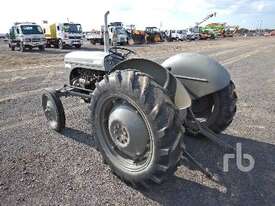 FERGUSON TEF-20 2WD Tractor - picture1' - Click to enlarge
