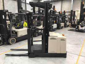 Crown LP3500 Stock Picker Forklift - picture0' - Click to enlarge