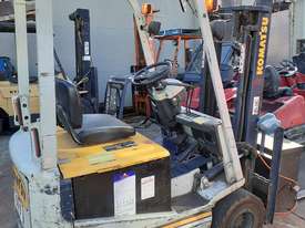 ELECTRIC FORKLIFT CONTAINER ENTRY 1.5 TON KOMATSU-WEEKEND SPECIAL!!! GOOD BATTERY RUNS WELL - picture2' - Click to enlarge