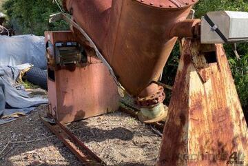 Lisbon Vee Cone Blender