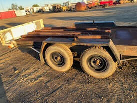 Custom Pig Flat top Trailer - picture0' - Click to enlarge