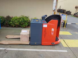  Heli CBD20-490 Electric pallet truck - picture0' - Click to enlarge