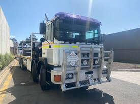 MAN F90 Crane Truck Truck - picture1' - Click to enlarge