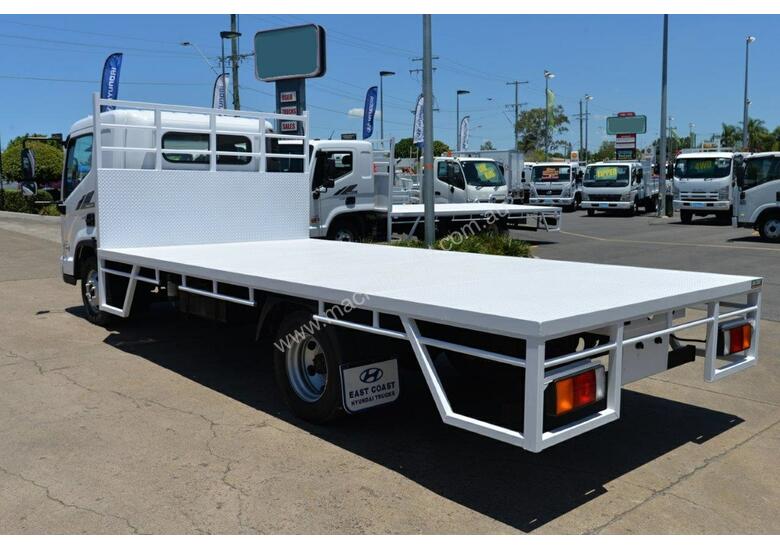 caption 2020 HYUNDAI EX8 LWB - Tray Truck - Tray Top Drop Sides