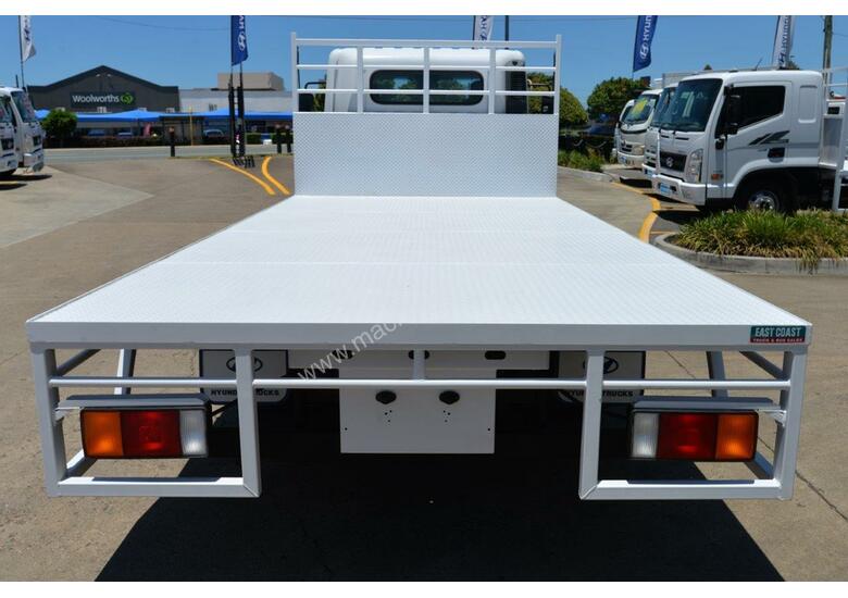 caption 2020 HYUNDAI EX8 LWB - Tray Truck - Tray Top Drop Sides