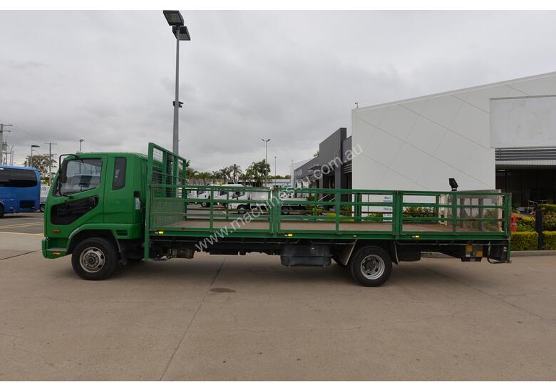 caption 2010 MITSUBISHI FUSO FIGHTER 6 - Tray Truck - Tail Lift