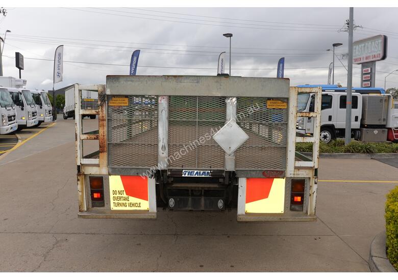 caption 2010 MITSUBISHI FUSO FIGHTER 6 - Tray Truck - Tail Lift