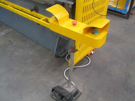 Steelmaster 2500mm x 40 Ton Hydraulic Pressbrake CNC - picture1' - Click to enlarge