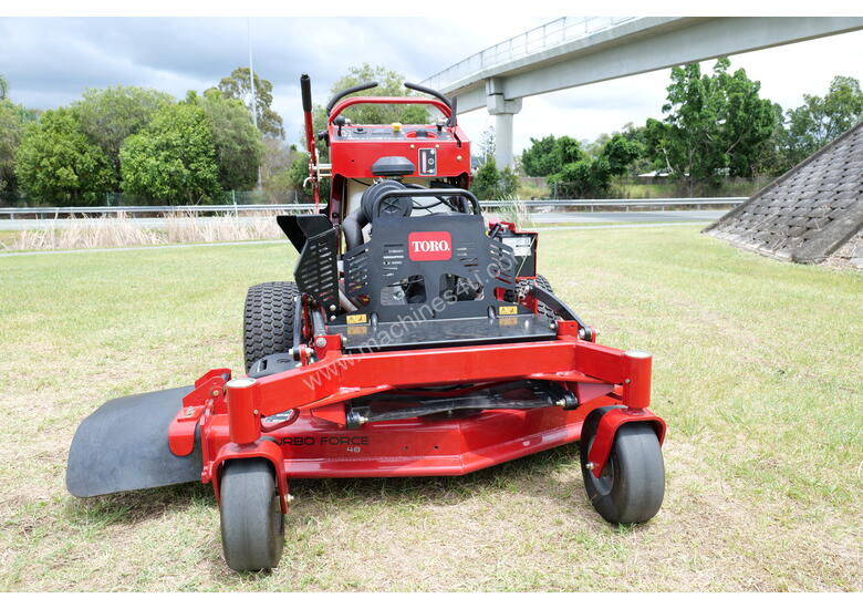 caption Toro Turboforce 48 - Perfect for any landscaper!