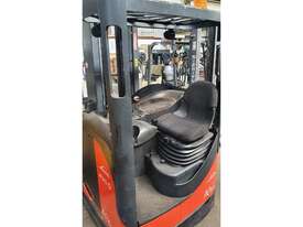 Linde R20S Rider-Reach 2Ton (8.25m Lift) Electric Forklift - picture1' - Click to enlarge