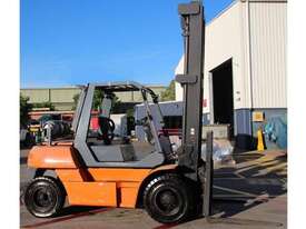 Toyota 5FG60, 6Ton (5.1m Lift) LPG Forklift - picture0' - Click to enlarge