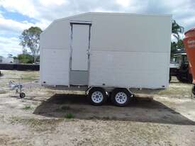 Enclosed trailer - picture0' - Click to enlarge