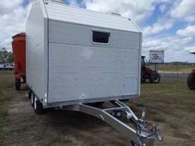 Enclosed trailer - picture1' - Click to enlarge