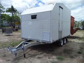 Enclosed trailer - picture2' - Click to enlarge