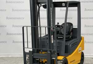 Jungheinrich   EFG 320 Forklift