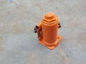 Unused 10 Ton Bottle Jack - picture0' - Click to enlarge