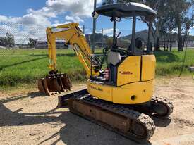 New Holland Kobelco E30B Excavator for sale - picture0' - Click to enlarge