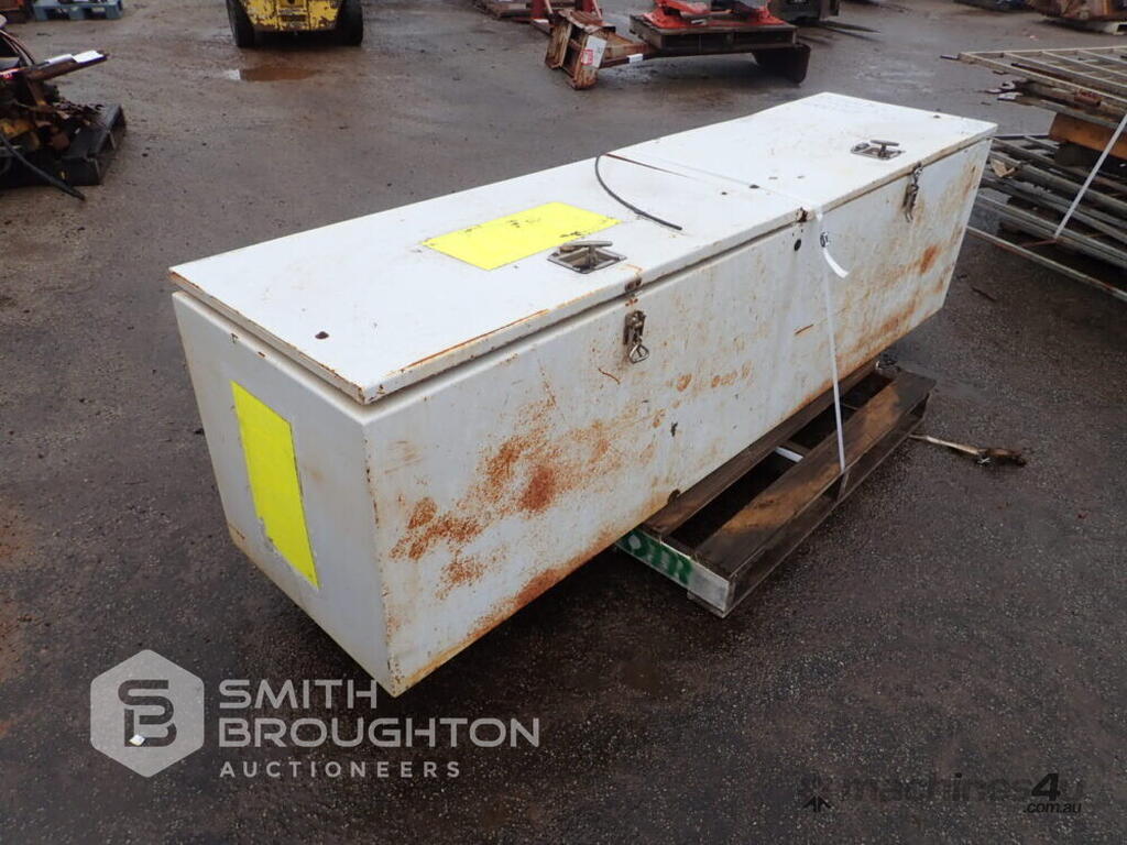 Used TOOL BOX 2400MM X 600MM X 650MM Tool Boxes in , Listed on Machines4u