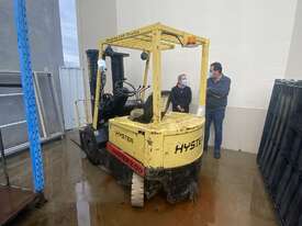 Hyster J2.00DX Electric Forklift - picture0' - Click to enlarge