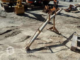 3 POINT LINKAGE LIFTING JIB - picture2' - Click to enlarge