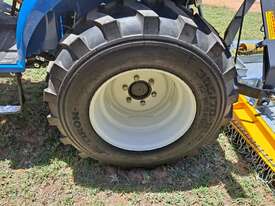 2022 New Holland Boomer 25 Compact Tractor - picture2' - Click to enlarge