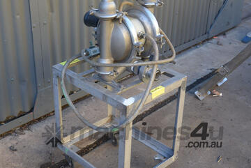 Wilden Pump 4 air operated double diaphragm stainless steel body 1.5