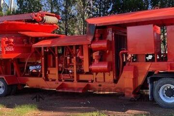 Morbark 1500 Tub Grinder, E.M.U.S MS810 Morbark 1500 Tub Grinder, E.M.U.S MS810