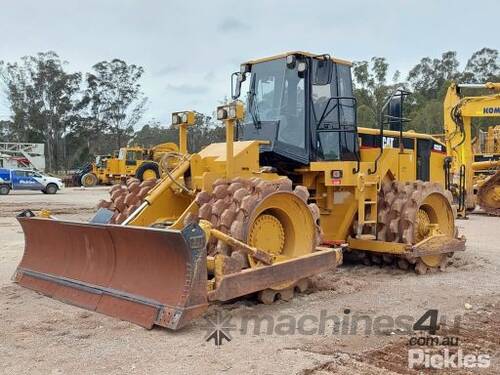 2003 Caterpillar 825G