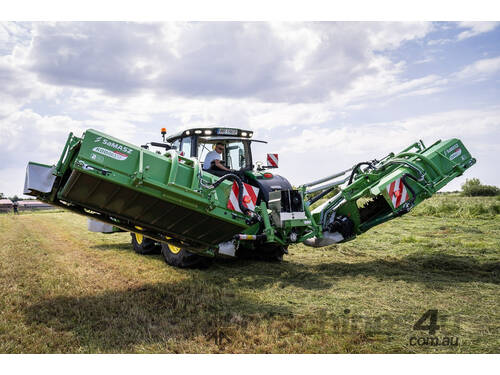 caption Samasz KDD-941S-TH Mower Conditioner Hay/Forage Equip