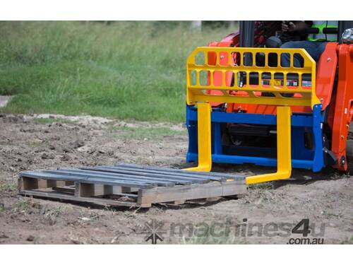 Pallet Forks 1500kg (107cm tines)- Euro Hitch