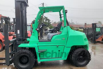 ACTIVE FORKLIFTS - 7 Ton Mitsubishi 2014 Forklift for sale-4.5m lift 2.1m long fork hydraulic fork p