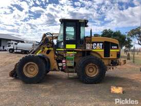 Caterpillar 930G - picture1' - Click to enlarge